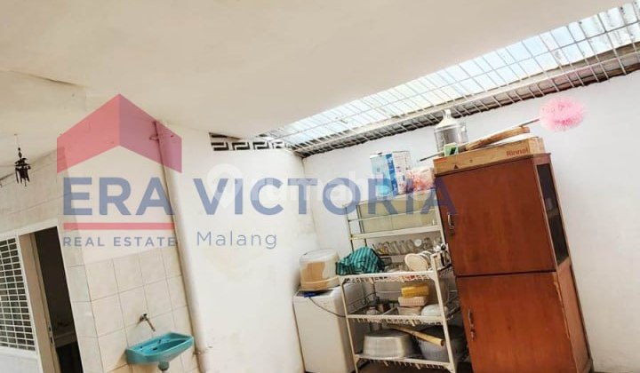 Strategic Shop House Route to Mount Bromo Tumpang Street Near Market 2