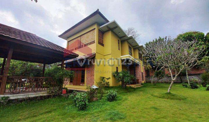 Rumah Villa Jual Terawat Luas Dekat Wisata Kuliner Sejuk 1