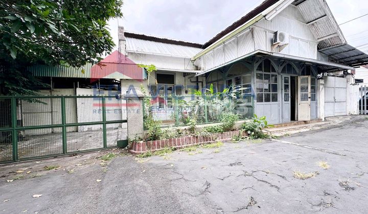 Rumah Dan Toko Lokasi Ramai Tengah Kota Cocok Untuk Cafe Kuliner