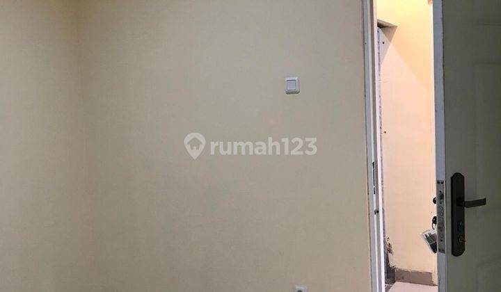 Rumah Elit Di Dalam Perumahan Bekasi Depan Jalan Raya MesAll  8