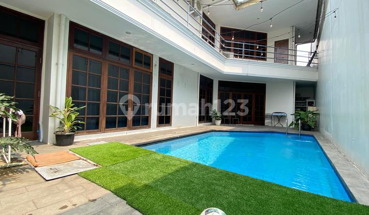 Rumah Bagus Semi Furnished Tebet, Jakarta Selatan Rumah Bagus Semi Furnished Tebet, Jakarta Selatan
