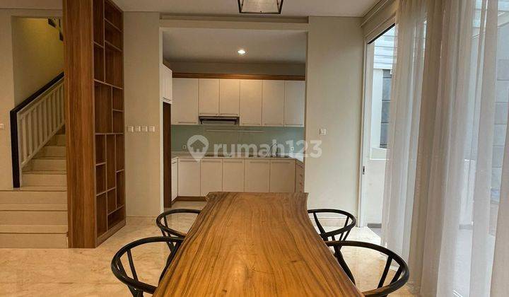 Di Jual Rumah Siap Huni 3 Lantai SHM di Jl. Kemang Selatan, Jakarta Selatan 1