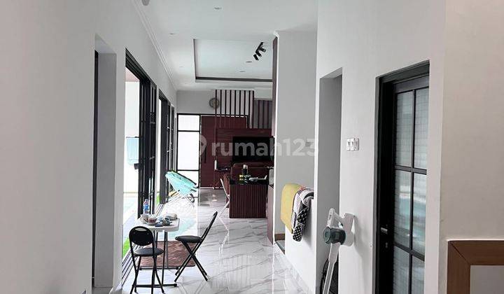 Dijual Rumah Siap Huni 2 Lantai Bagus Ada Kolam Renang di Bintaro, Tangerang Selatan 2