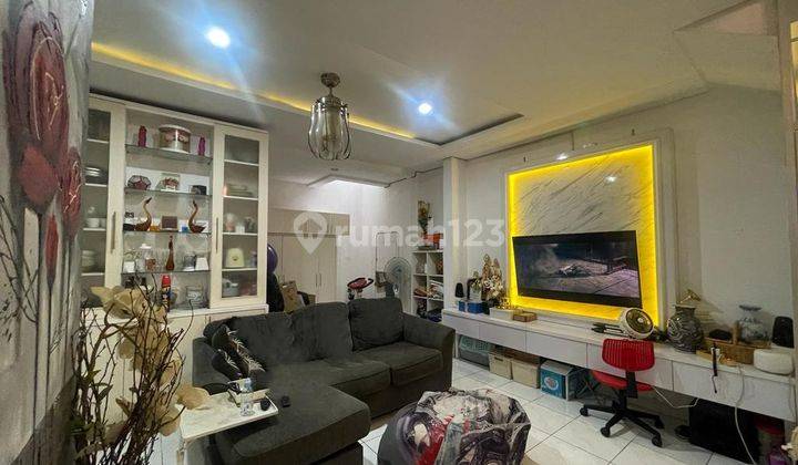 Dijual Rumah Bagus Minimalis 2 Lantai di Emerald Bintaro 1