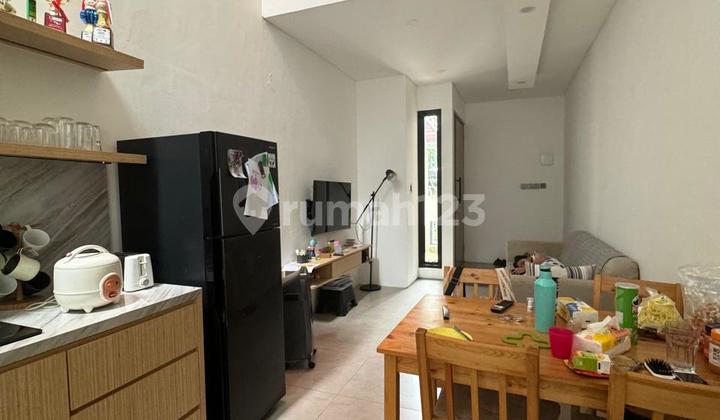 Siap Huni, Rumah, 2 Lantai, SHM, Dekat Universitas, bisa KPR 2