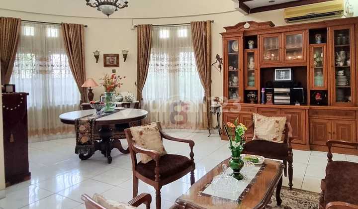 Elegant Beautiful House in Bintaro Near South Jakarta 2