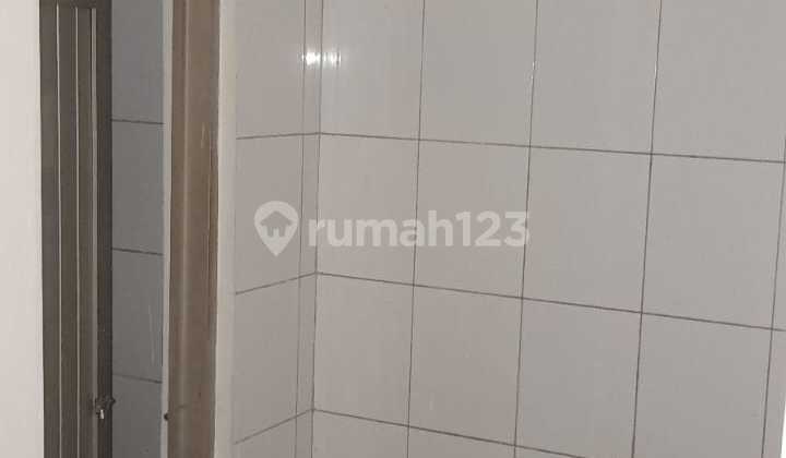 House can be used for Business by the Main Road 2