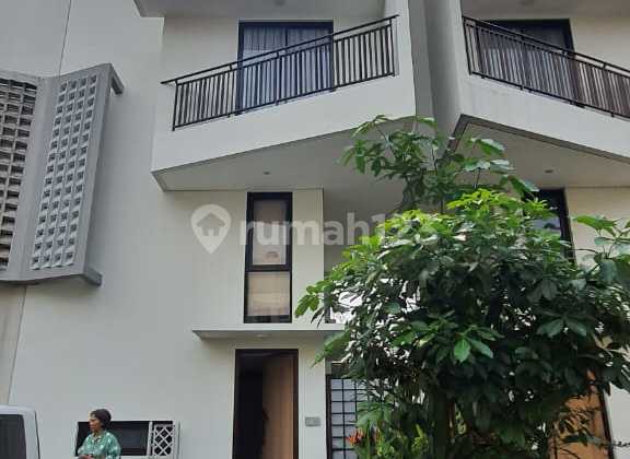 Rumah Murah Minimalis 3 Lantai Siap Huni Nempel Bintaro
