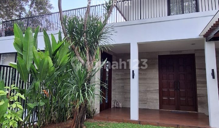 Modern Tropical House With Swimming Pool In Kemang South Jakarta Pu14728