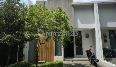 Minimalist Design! Modern Nice House Ready to Occupy in Bintaro Sector 9 South Tangerang (Im) 2