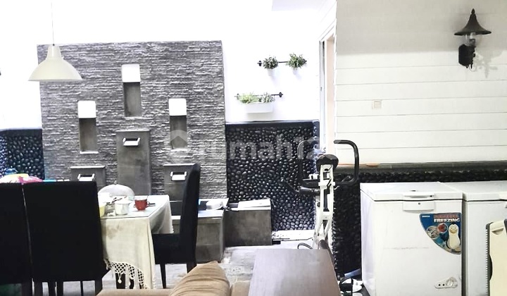 Disewakan Rumah Full Furnished Di Emerald Bintaro Jaya - Siap Huni, Lokasi Strategis! 2