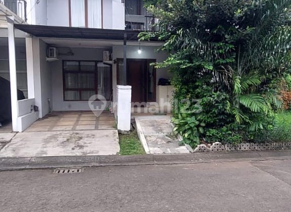 Disewakan Rumah Hook Siap Huni 3 Kt Emerald Bintaro - Tangerang Selatan