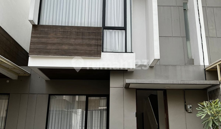 Best Deal! Disewakan Rumah Homey Rapi Siap Huni di Ciputat Tangerang Selatan (Im) 2