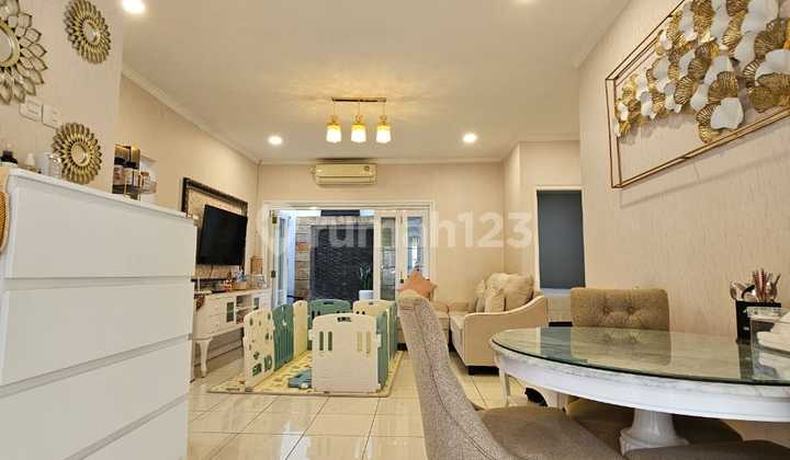 For Quick Sale: Comfortable, Fully Furnished Nice House in Bintaro Sector 9, South Tangerang (Immediate) 2