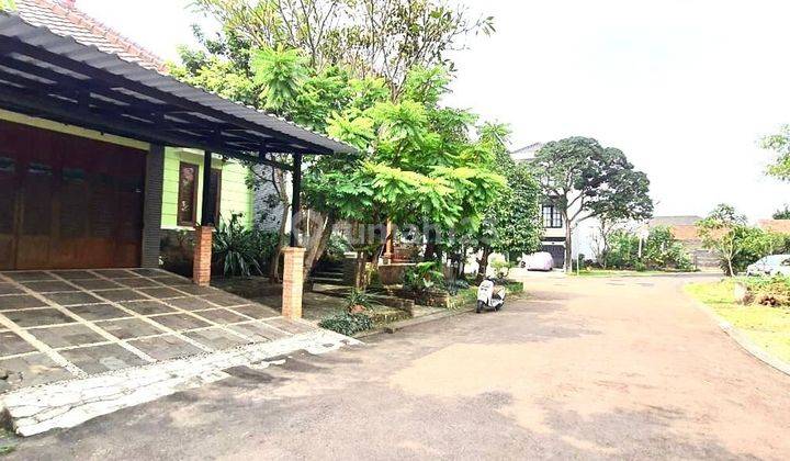 Rumah Semi Furnished Ada Ukiran Jati Jepara Di Jagakarsa AY15225 1