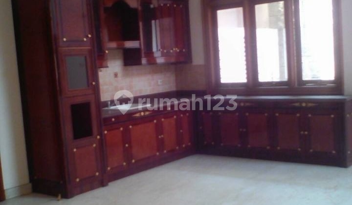 rumah megah raffles hills bagus 2 lantai rapih lt 500 lb 600 nego 2