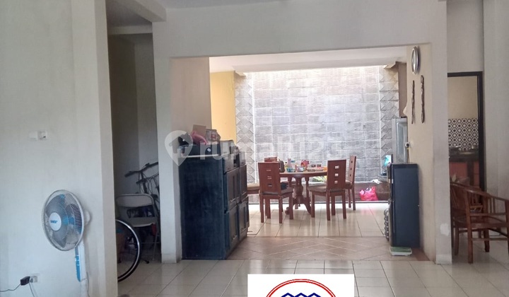 Jual Rumah Murah Bagus 2lantai Kota Wisata Lt 200 Lb 240 Nego 2