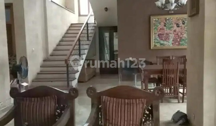 Rumah Bagus Megah Ada Kolam Renang lt 515 di Koplek Iptn Cibubur 2