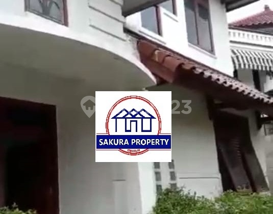 rumah bagus 2 lantai murah rapih nyaman raffles hills lt300 lb200 2