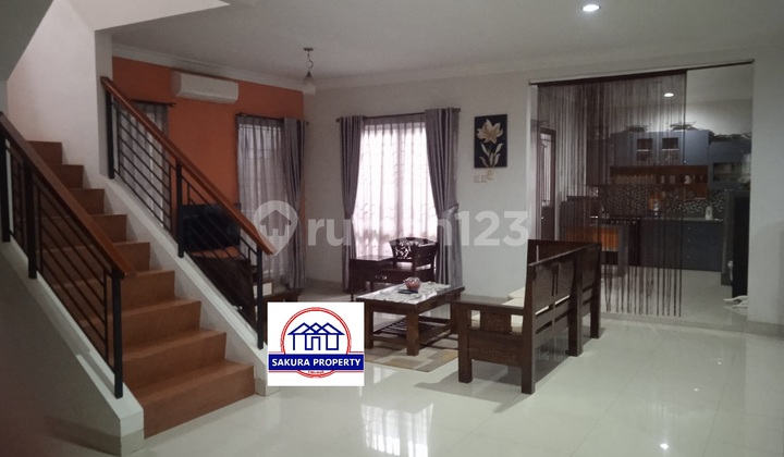 Rumah Megah Sewa Kota Wisata Bagus 2 Lantai Rapih lt 220 lb 350