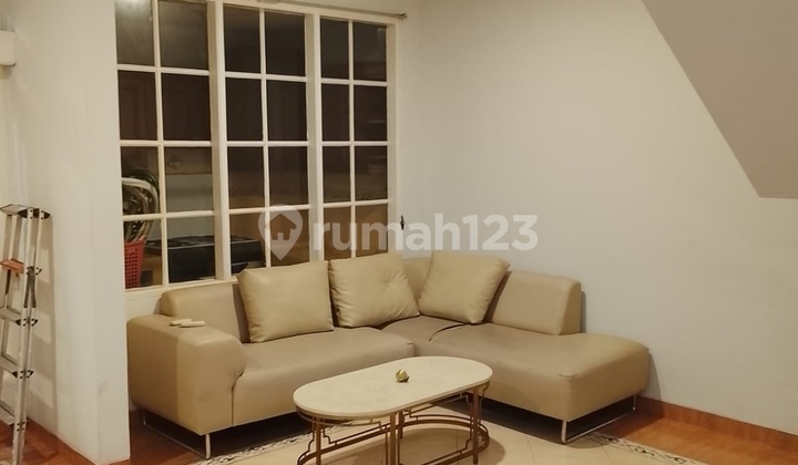 Good, Neat, Comfortable, Cheap Rental House, Land Area 135, Building Area 180, Legendary Tourist Area