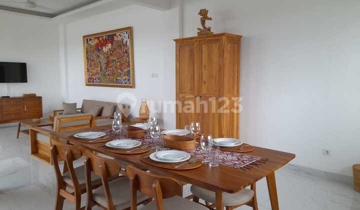 Ready-to-Live House, 3 Floors, SHM, in Kuta, Badung, Bali 2