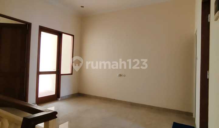Rumah Siap Huni  Unfurnished SHM Ciganjur, Jakarta Selatan 2