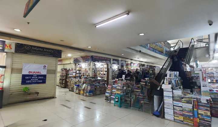 Commercial Space 4.8 m2 Kebayoran Baru, South Jakarta