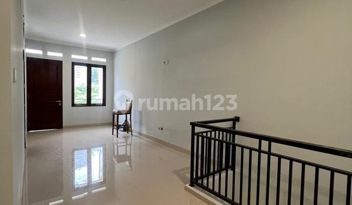 Siap Huni, Rumah, 2 Lantai, SHM Siap Huni, Rumah, 2 Lantai, SHM