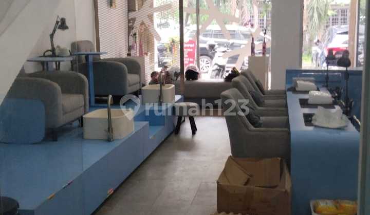 Bebas Banjir, Ruko, 3 Lantai, HGB, Dekat Sekolah Internasional