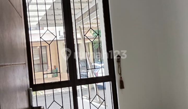 Flood-Free, House, 2 Floors, Freehold Title 2