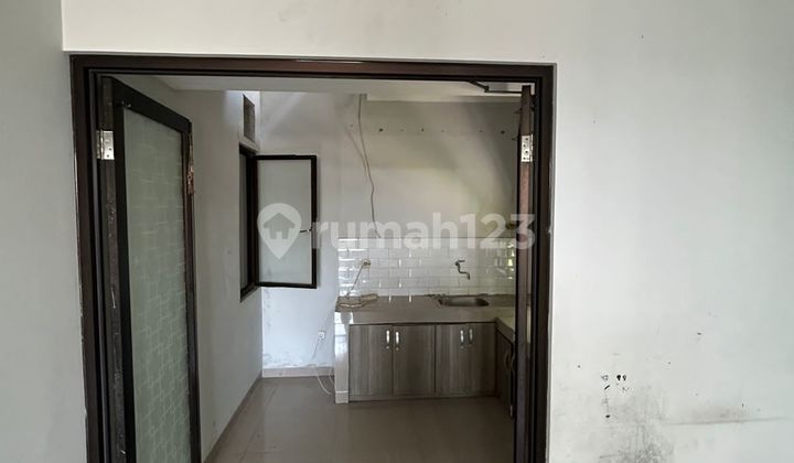 Rumah, 2 Lantai, SHM Siap Huni di Bintaro 2