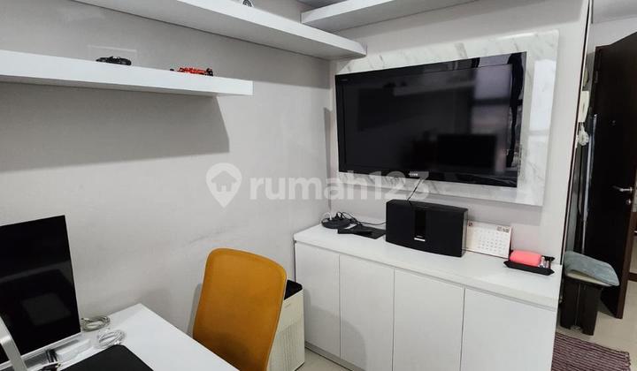 Apartment 1 BR Unfurnished Di Bintaro 2