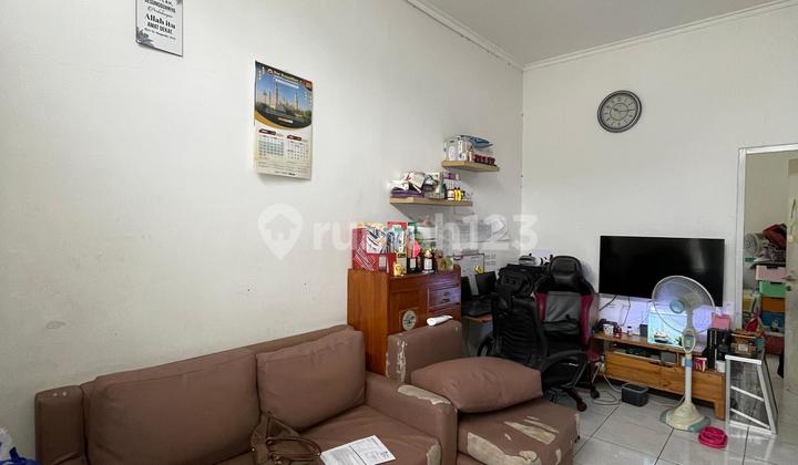 Rumah Bagus Unfurnished SHM Pondok Aren, Tangerang Selatan Rumah Bagus Unfurnished SHM Pondok Aren, Tangerang Selatan