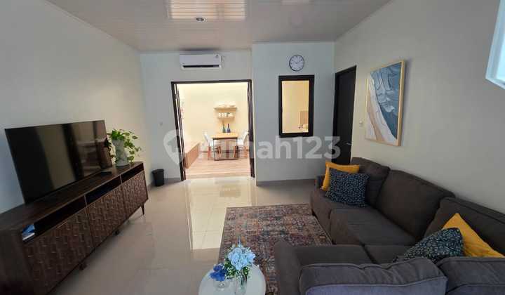 Rumah, 2 Lantai, SHM 2