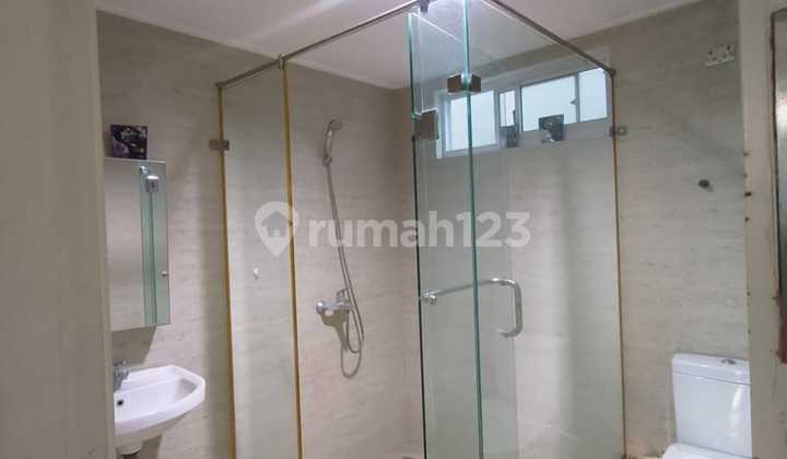 Rumah Kontrakan Bagus Unfurnished SHM Sektor 7-Bintaro, Tangerang Selatan Rumah Kontrakan Bagus Unfurnished SHM Sektor 7-Bintaro, Tangerang Selatan