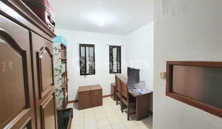 Rumah Bagus Unfurnished SHM Sektor 5 - Bintaro, Tangerang Selatan