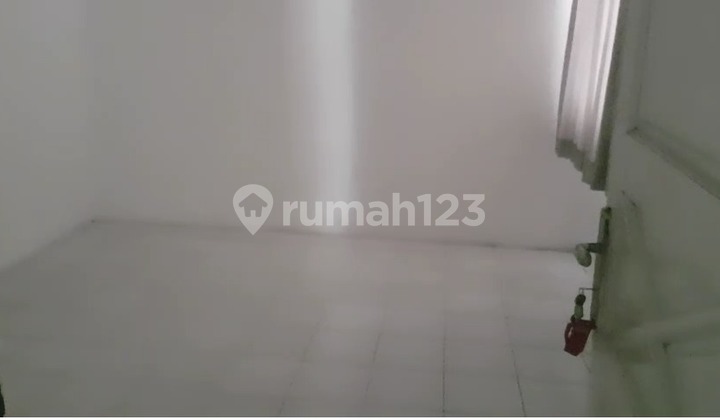 Nice House Unfurnished Certificate of Ownership Sector 3 - Bintaro, South Tangerang