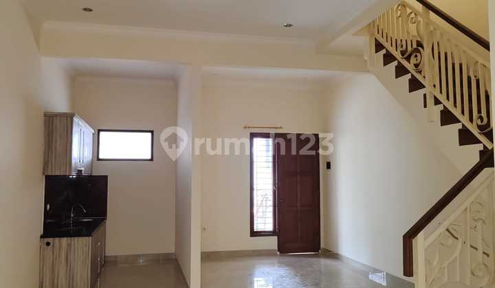 Rumah Siap Huni  Unfurnished SHM Ciganjur, Jakarta Selatan
