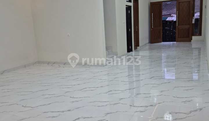 Brand New! 2.5-Story House in Gading Harmony Janur Kuning