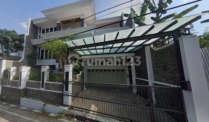 Rumah di Jl. Babakan Jeruk, Bandung - Semi Furnished Rumah di Jl. Babakan Jeruk, Bandung - Semi Furnished