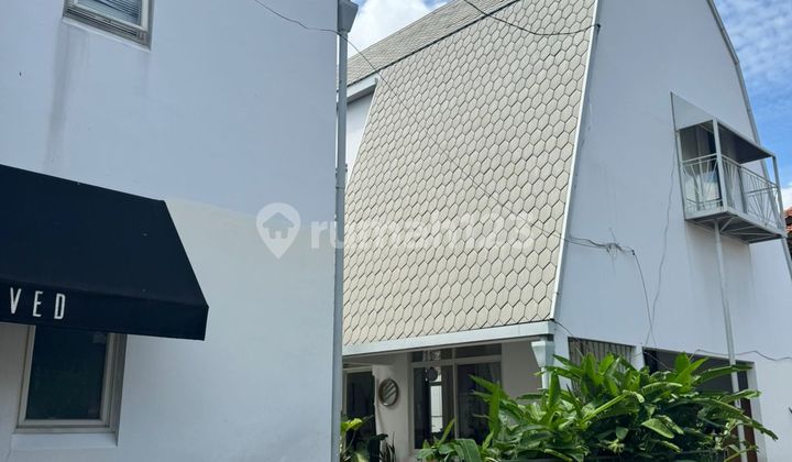 House in Pejaten, Pasar Minggu - Has a Swimming Pool! 2