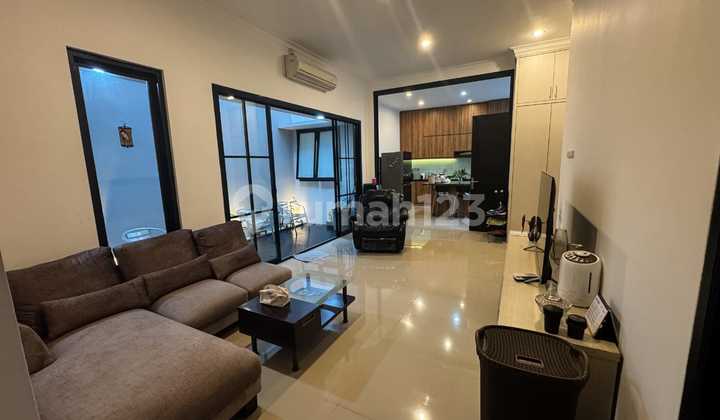 Rumah Modern 2 Lantai di Cipinang Timur - Semi Furnished 2