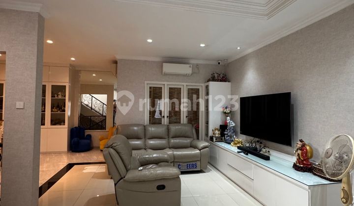 House in Gading Grande - Furnished Ready to Occup
