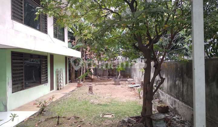 Luas Tanah 498 m2, Hook Timur Selatan, Rumah di Ancol, Jakarta Utara 2