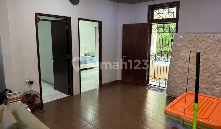 Rumah di Sunter, 2 Lantai - Pinggir Jalan Raya