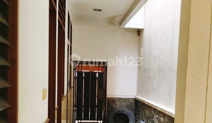 2-Story House in Kelapa Gading - 630 m2, Move-In Ready! 2