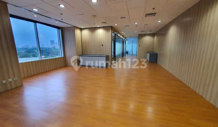 Office Space 300 M2 in Sudirman Tower - Semi Furnished