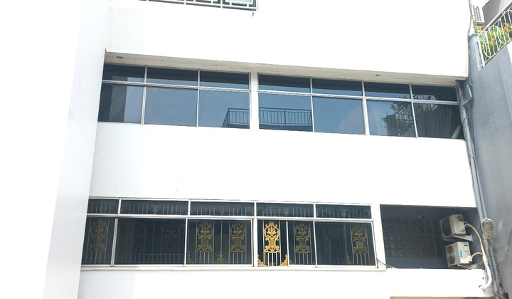 Gedung Kantor SHM di Jatinegara, 5 Lantai! Gedung Kantor SHM di Jatinegara, 5 Lantai!