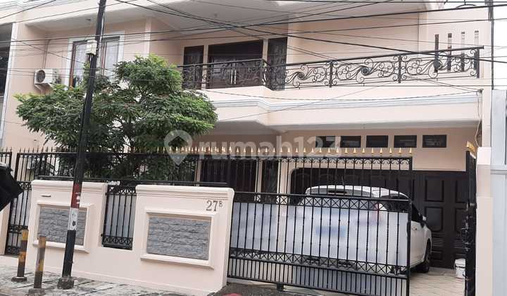 House in Cempaka Putih - Land Area 270 M2